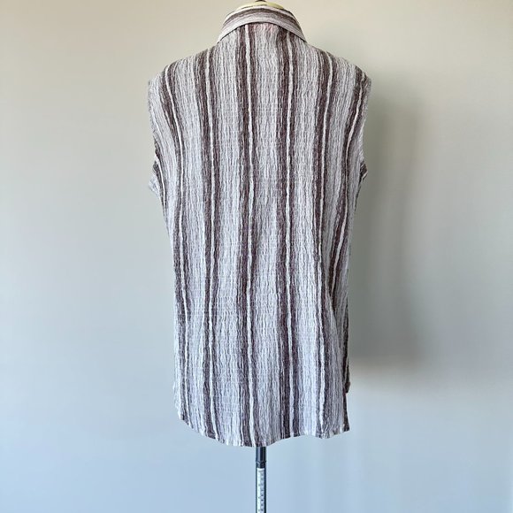 Waffle Textured Striped Sleeveless Button Front - Picture 3 of 5